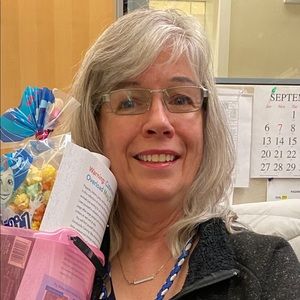 Meet your Posher, Debbie